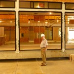 LDK with sliding glass doors - 2 sections